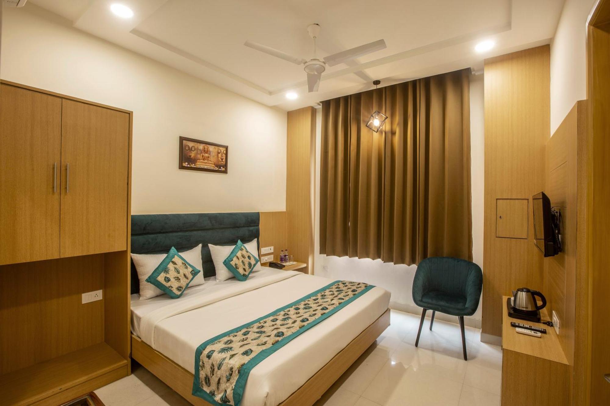 Hotel Prithvi Palace Igi Airport Delhi Нью-Делі Екстер'єр фото